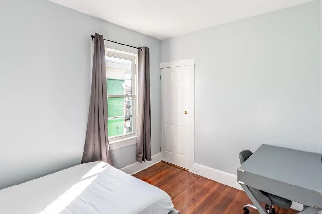 3 bed, 1 bath apartment for rent at 15 Groom St Unit 3, Boston — photo 21 of 31