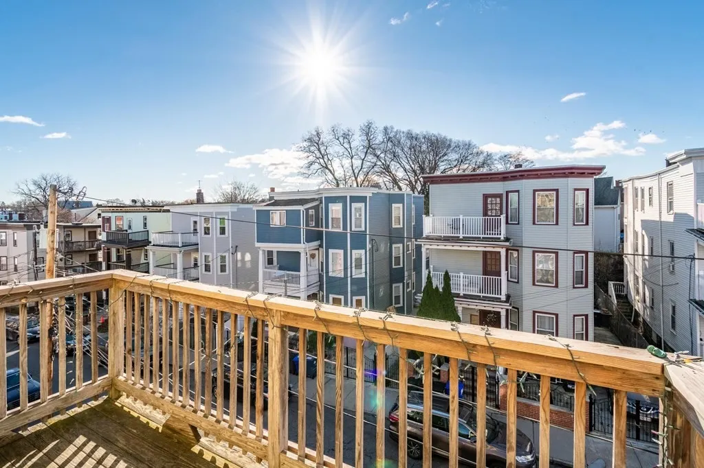 3 bed, 1 bath apartment for rent at 15 Groom St Unit 3, Boston — photo 28 of 31