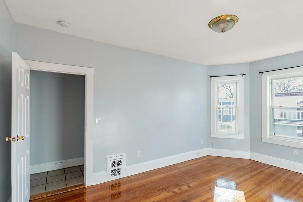 3 bed, 1 bath apartment for rent at 15 Groom St Unit 3, Boston — photo 17 of 31
