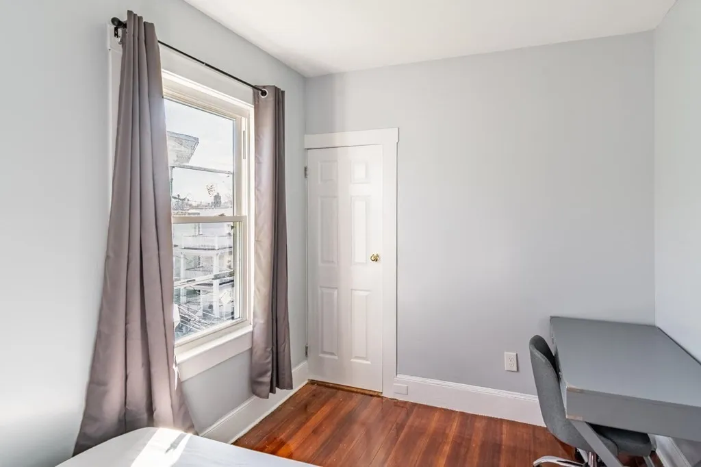 3 bed, 1 bath apartment for rent at 15 Groom St Unit 3, Boston — photo 20 of 31
