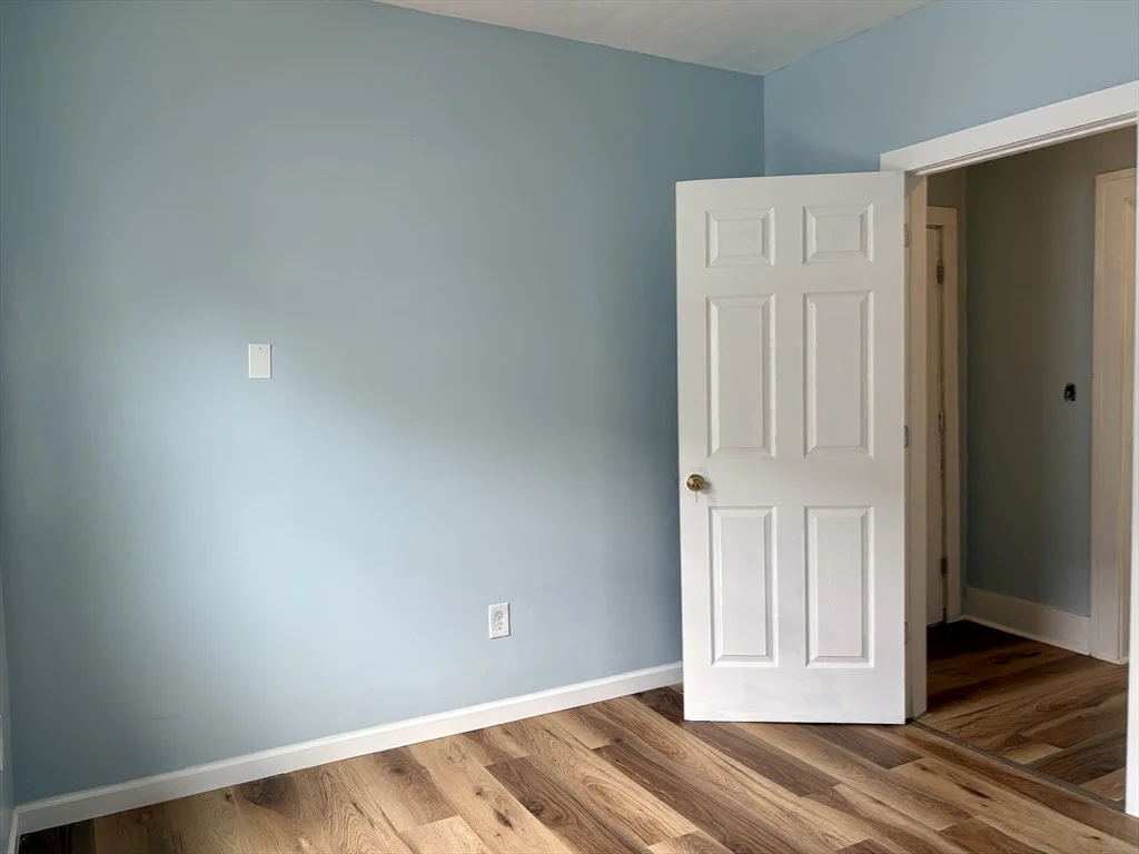 3 bed, 1 bath apartment for rent at 15 Groveland St Unit 2nd fl, Springfield — photo 20 of 29