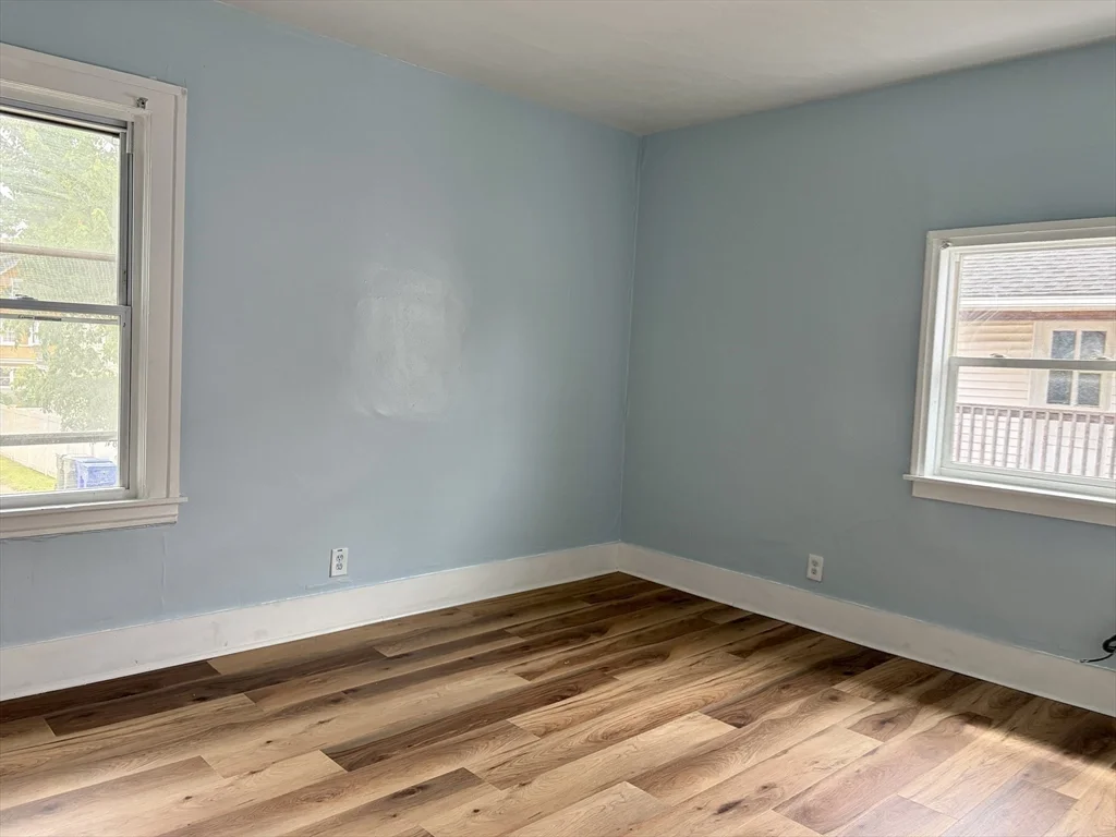 3 bed, 1 bath apartment for rent at 15 Groveland St Unit 2nd fl, Springfield — photo 21 of 29
