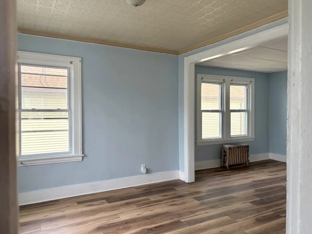 3 bed, 1 bath apartment for rent at 15 Groveland St Unit 2nd fl, Springfield — photo 11 of 29