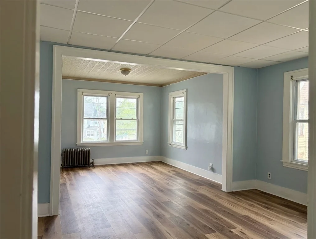 3 bed, 1 bath apartment for rent at 15 Groveland St Unit 2nd fl, Springfield — photo 10 of 29