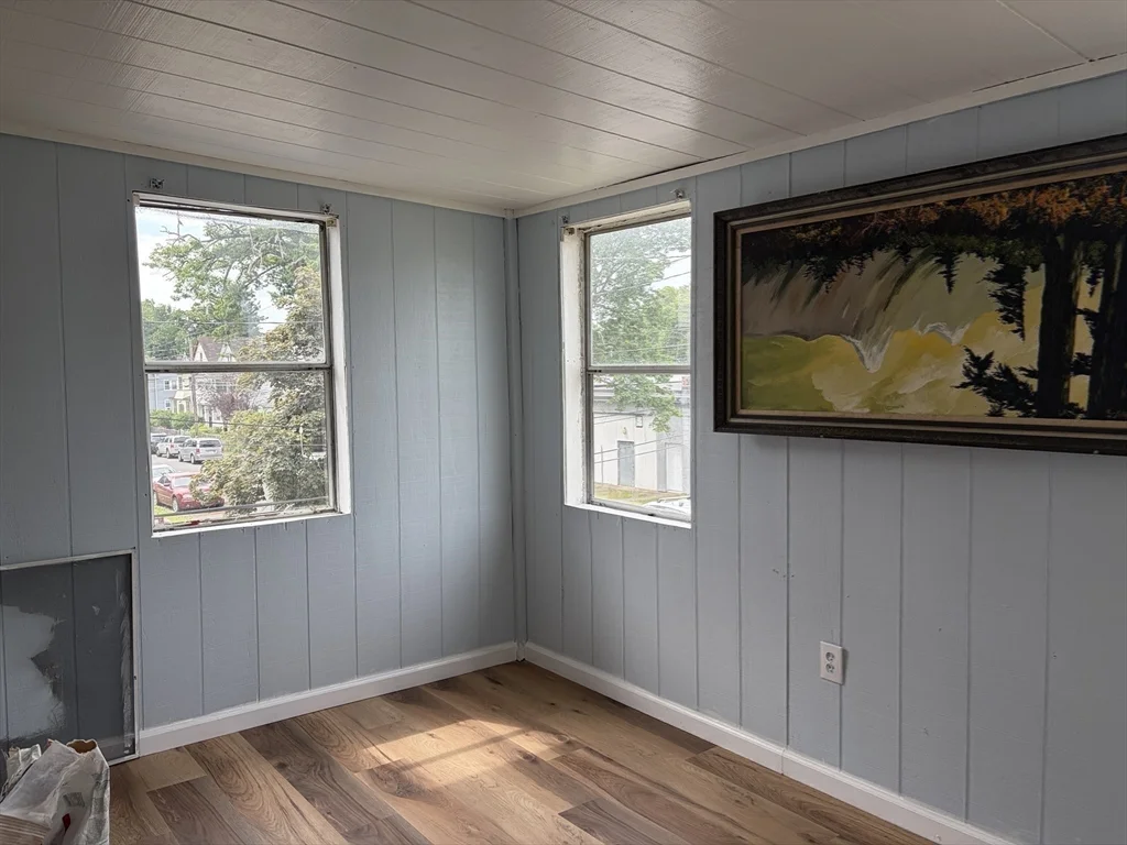 3 bed, 1 bath apartment for rent at 15 Groveland St Unit 2nd fl, Springfield — photo 17 of 29
