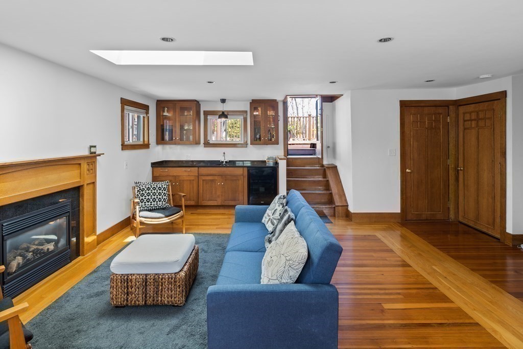 3 bed, 3 bath apartment for rent at 15 Grovenor Rd Unit 3, Jamaica Plain — photo 17 of 21