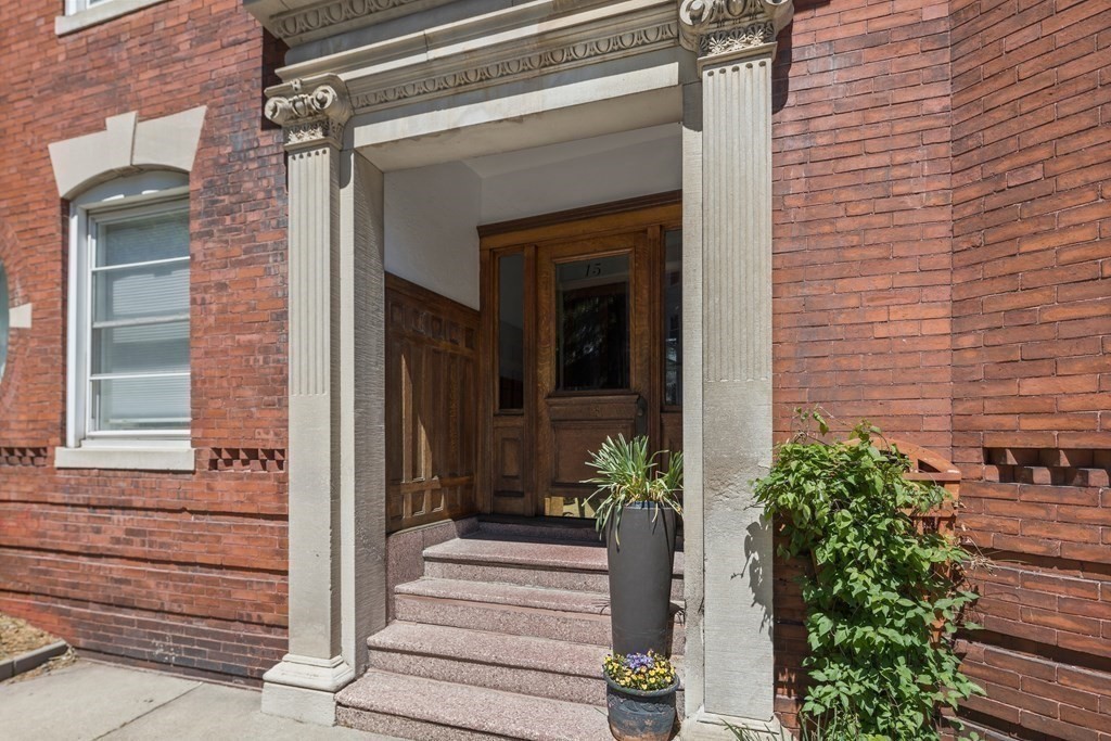 3 bed, 3 bath apartment for rent at 15 Grovenor Rd Unit 3, Jamaica Plain — photo 20 of 21