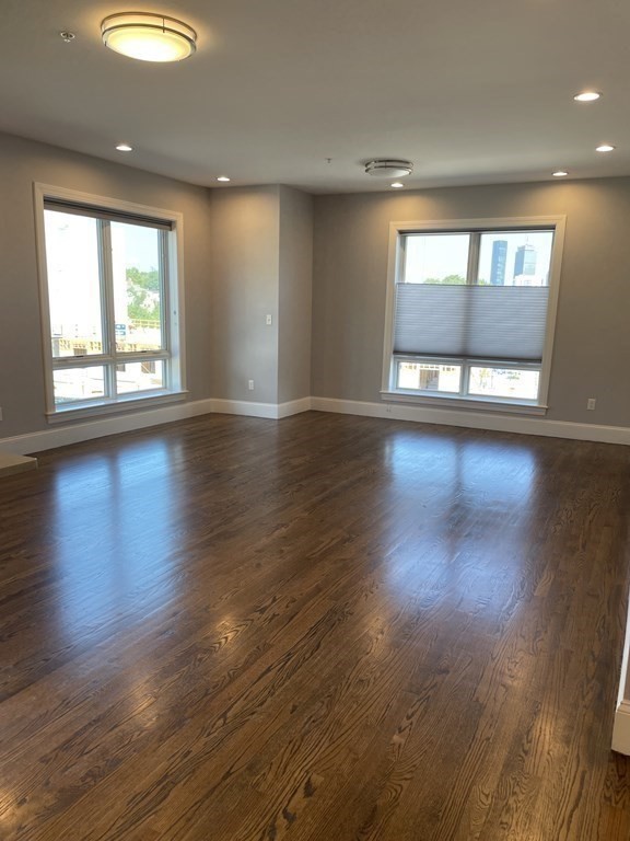 3 bed, 2 bath apartment for rent at 15 Guild St Unit 15, Roxbury — photo 2 of 13