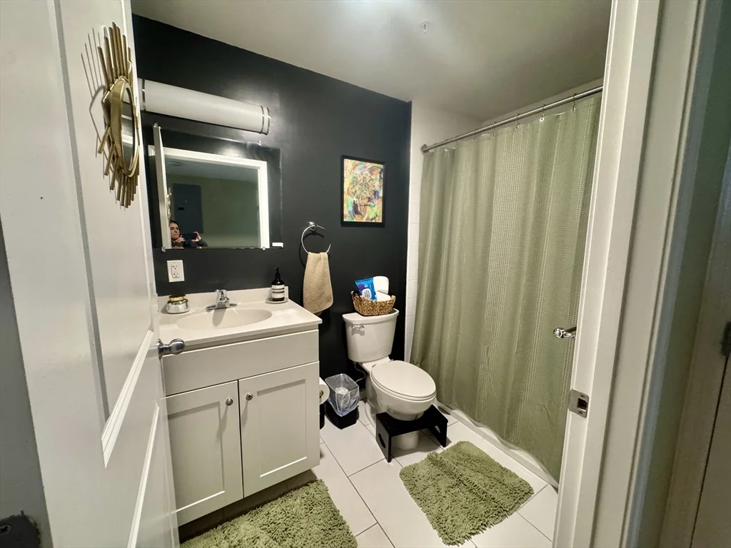 2 bed, 2 bath apartment for rent at 15 Guild St Unit 205, Roxbury — photo 6 of 15
