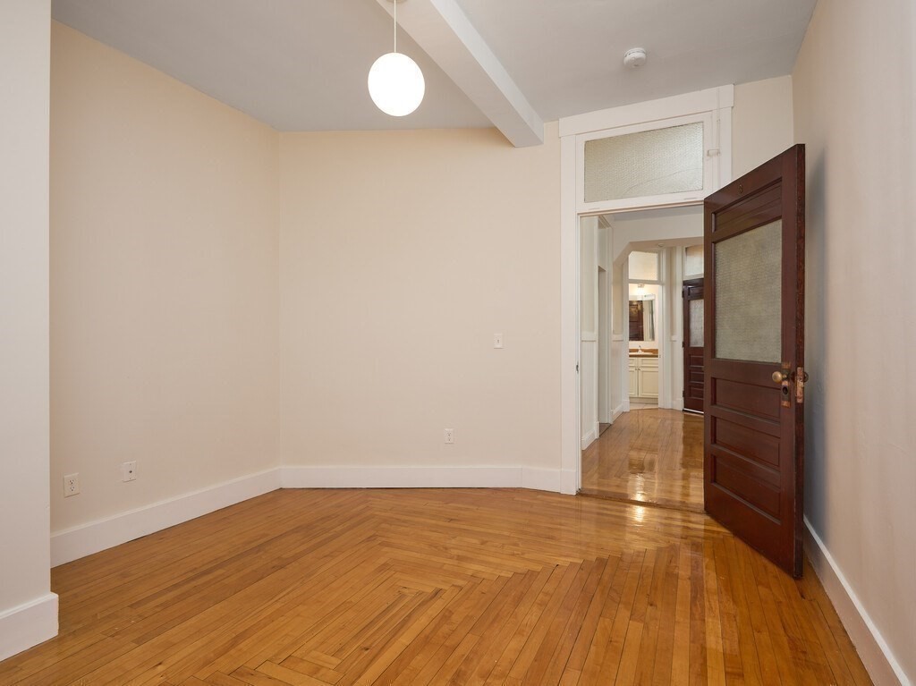 3 bed, 2 bath apartment for rent at 15 Hamilton St Unit 1, Southbridge — photo 15 of 28
