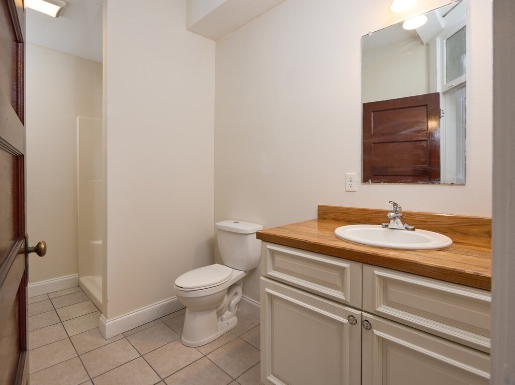 3 bed, 2 bath apartment for rent at 15 Hamilton St Unit 1, Southbridge — photo 19 of 28