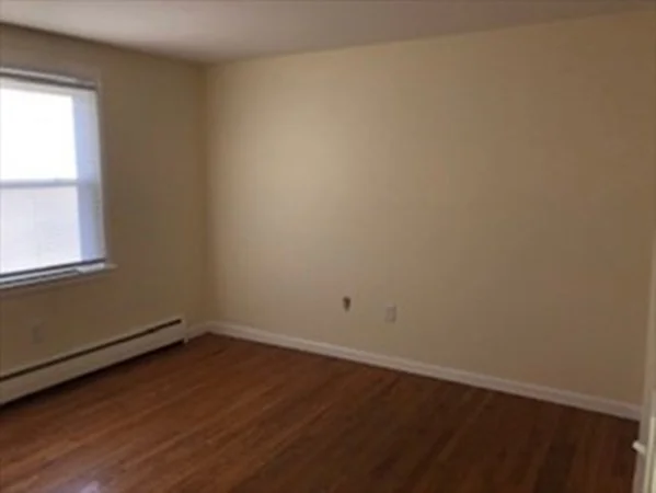 2 bed, 1 bath apartment for rent at 15 Hamilton St Unit 4, Taunton — photo 4 of 5