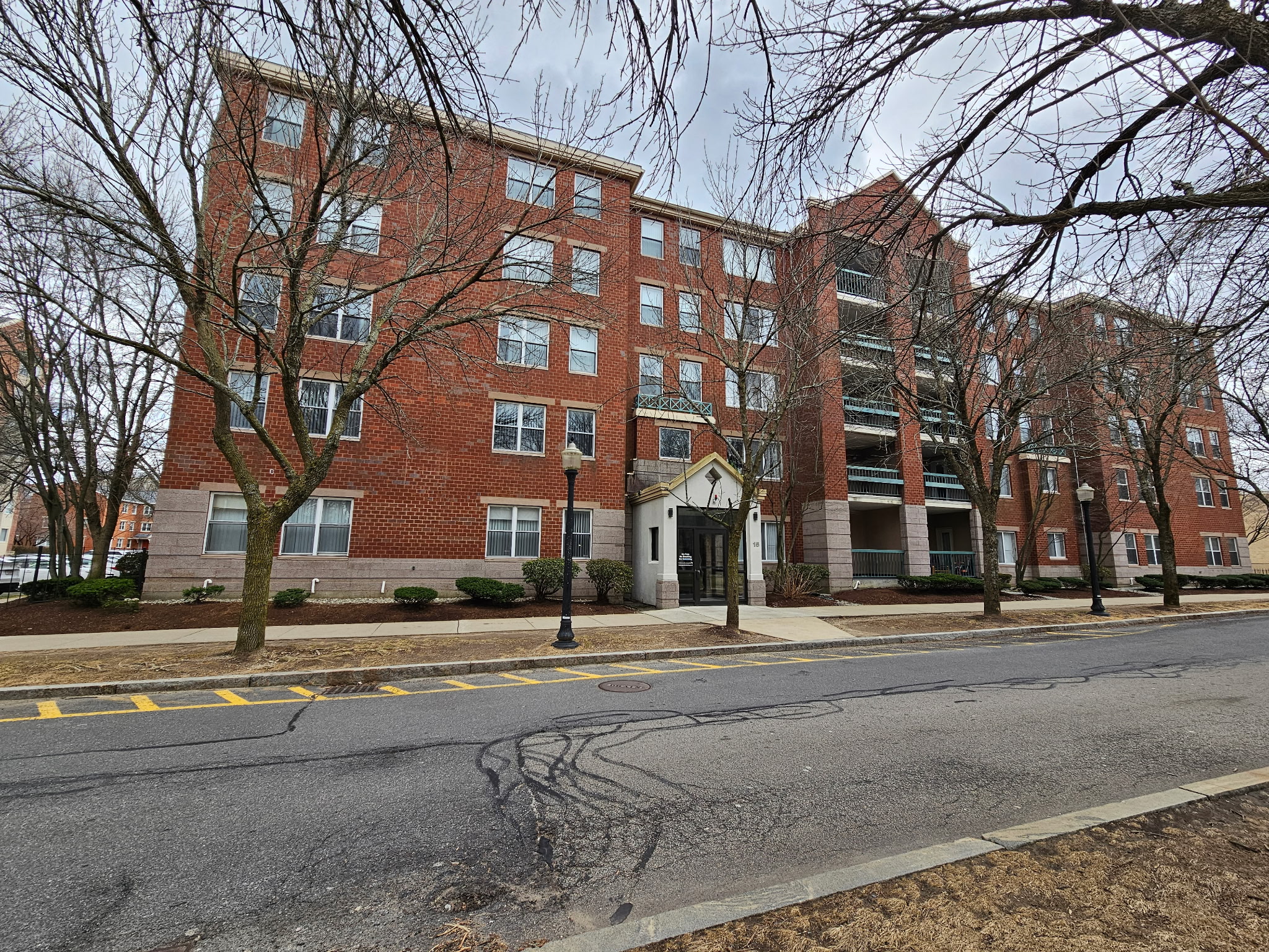 2 bed, 2 bath apartment for rent at 15 Harbor Point Blvd Unit 206, Dorchester — photo 13 of 13