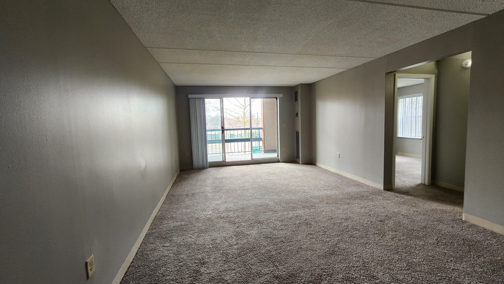 2 bed, 2 bath apartment for rent at 15 Harbor Point Blvd Unit 206, Dorchester — photo 3 of 13