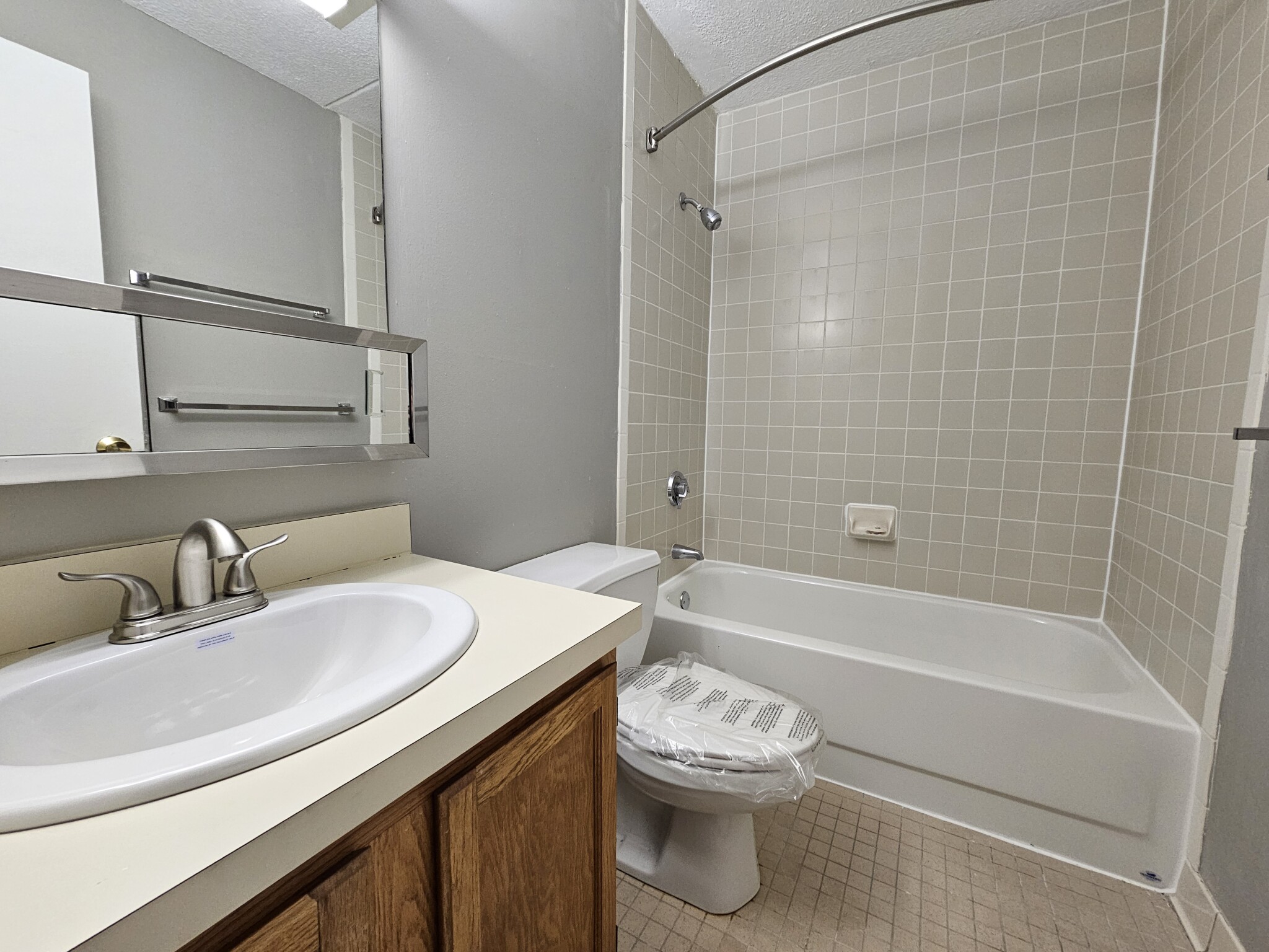 2 bed, 2 bath apartment for rent at 15 Harbor Point Blvd Unit 207, Dorchester — photo 17 of 19