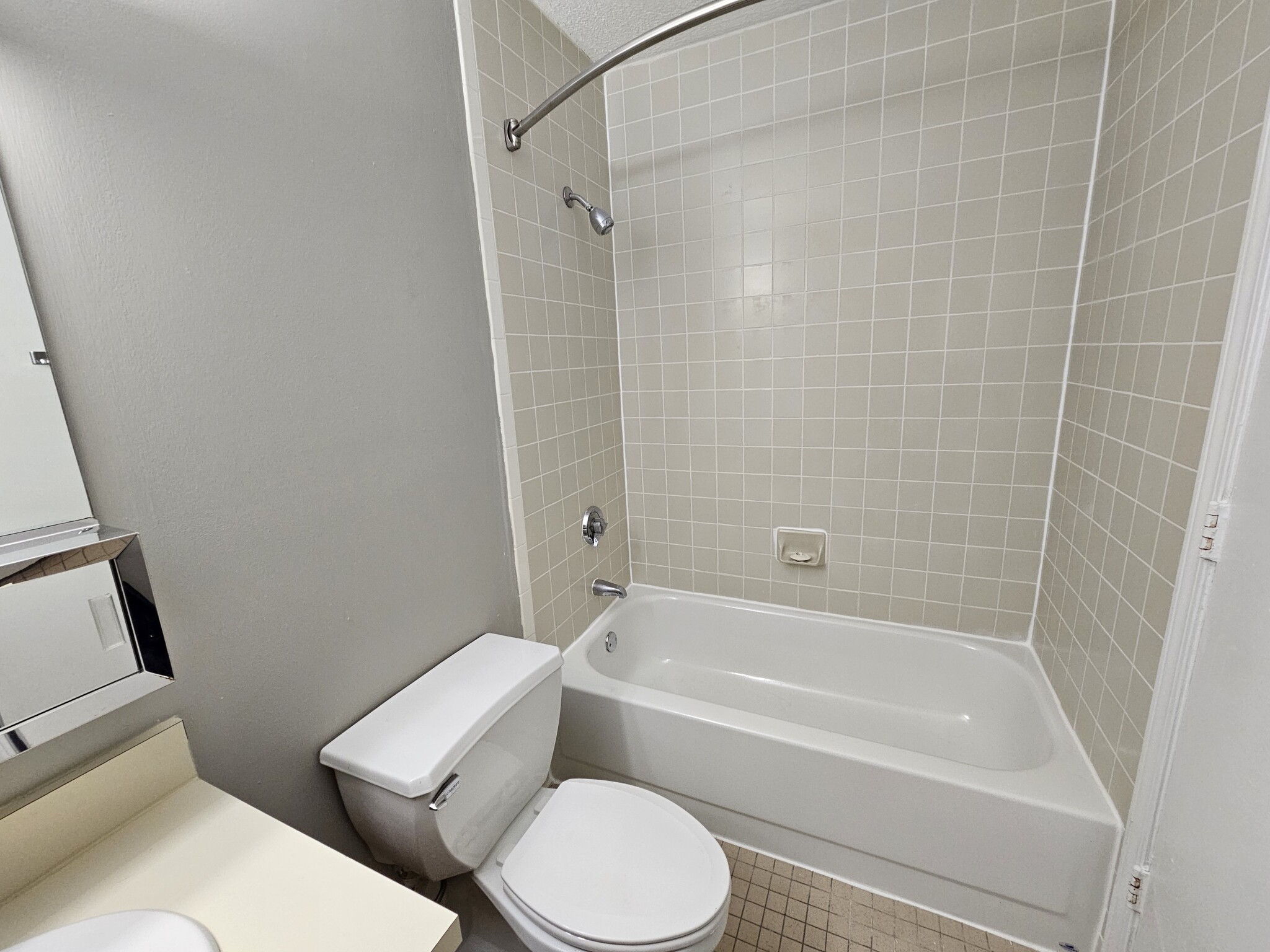 2 bed, 2 bath apartment for rent at 15 Harbor Point Blvd Unit 207, Dorchester — photo 14 of 19