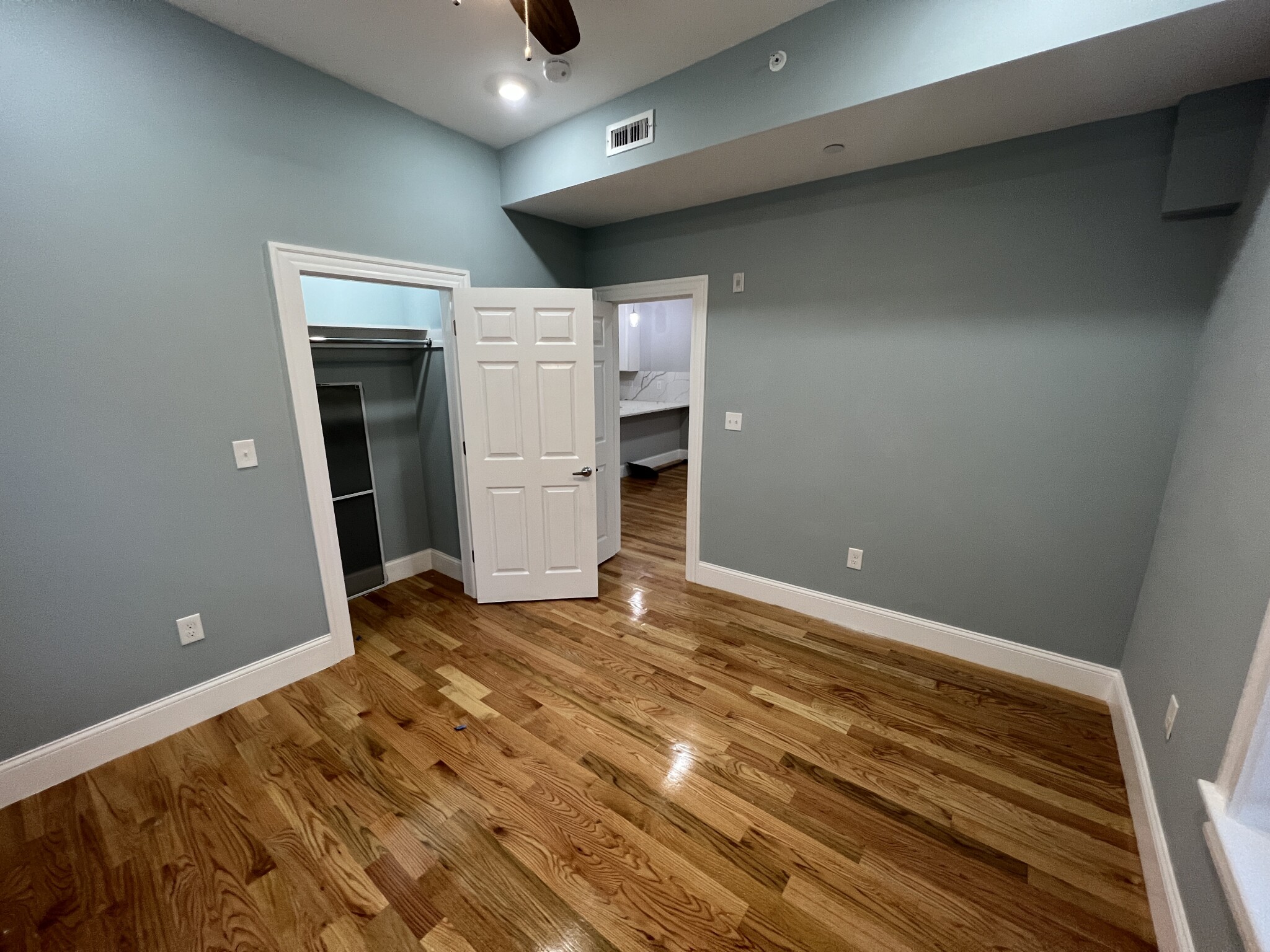 4 bed, 2 bath apartment for rent at 15 Harold St Unit 15, Ward Two — photo 23 of 27