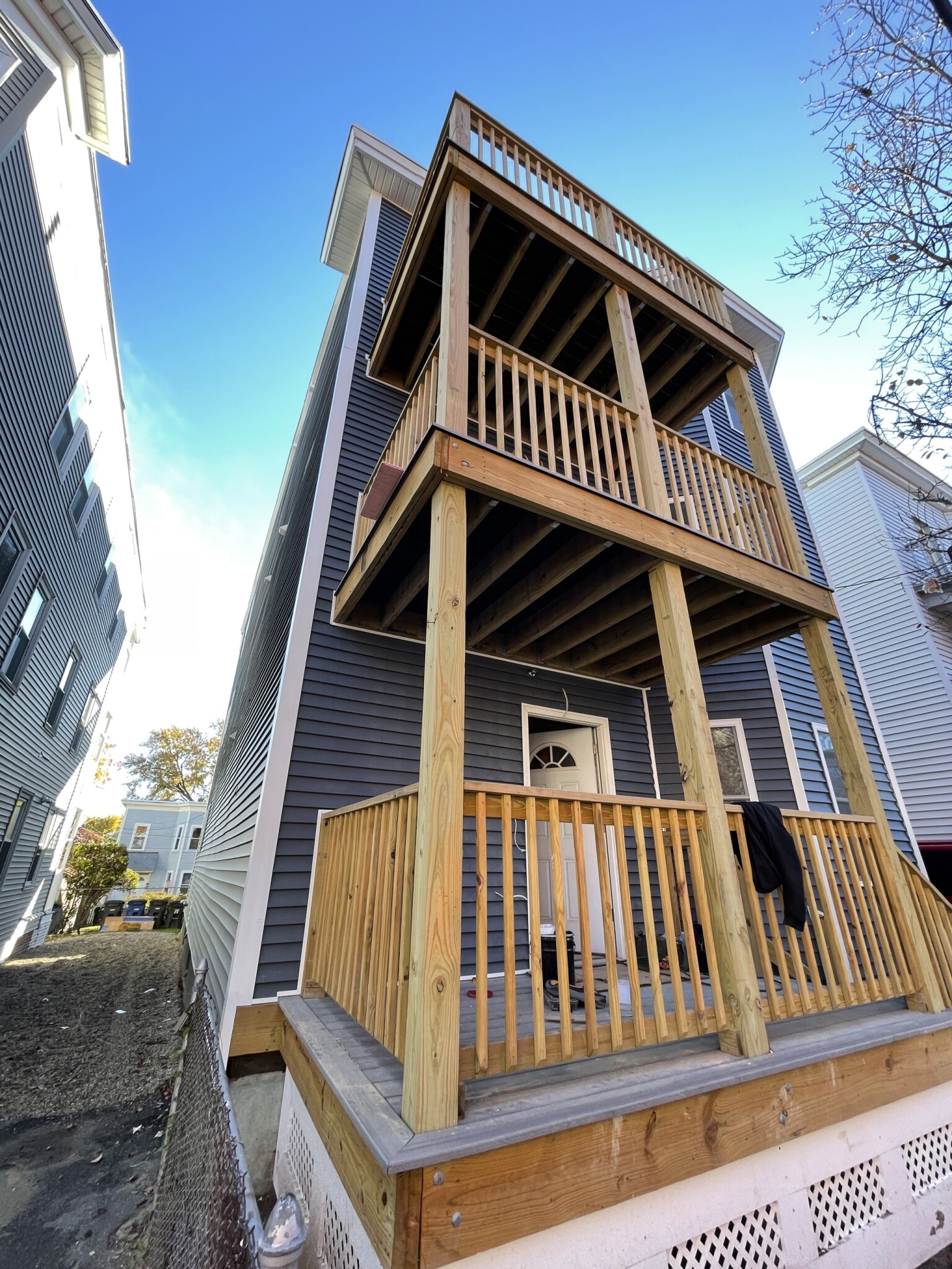 4 bed, 2 bath apartment for rent at 15 Harold St Unit 15, Ward Two — photo 26 of 27