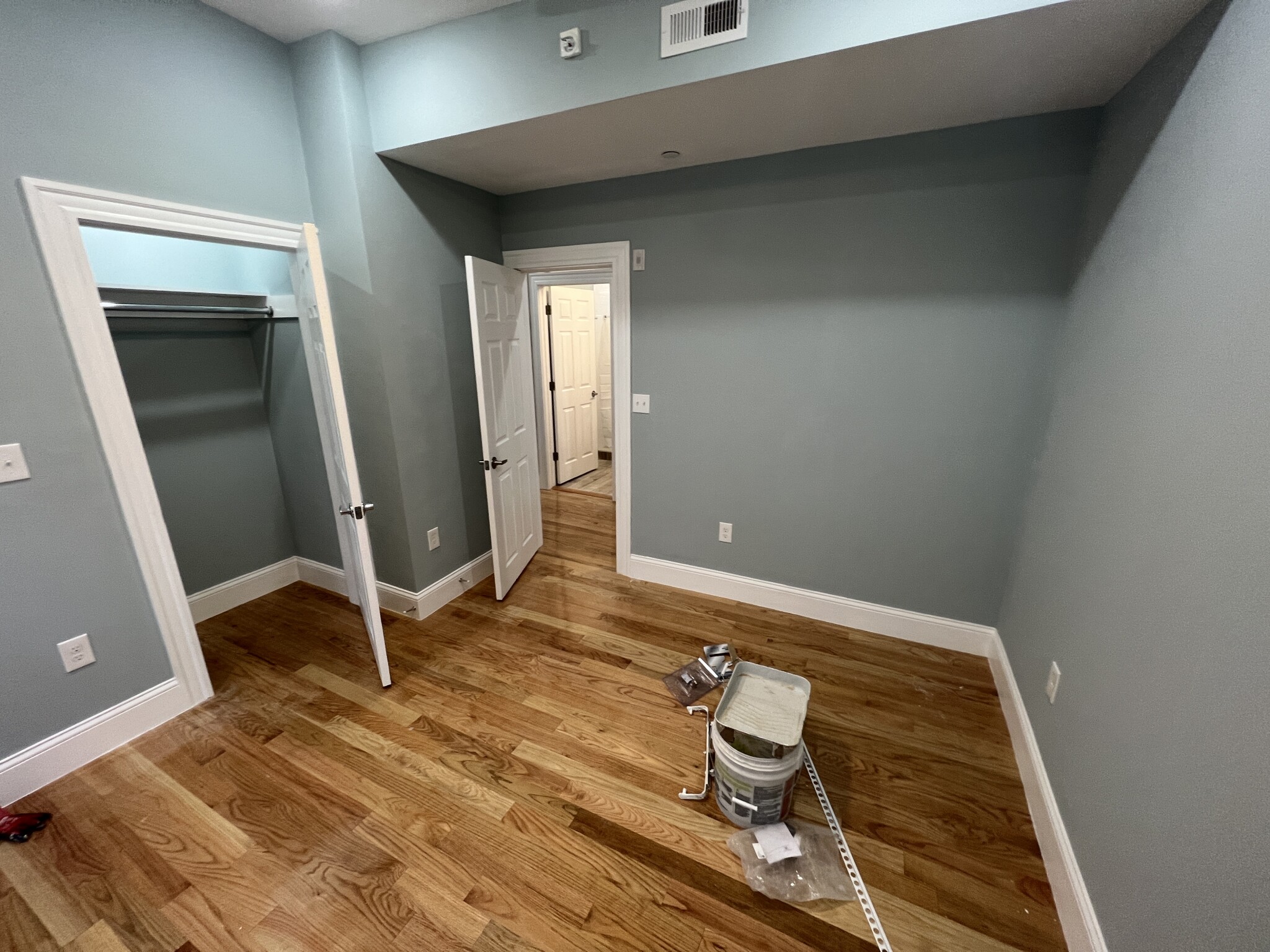4 bed, 2 bath apartment for rent at 15 Harold St Unit 15, Ward Two — photo 15 of 27