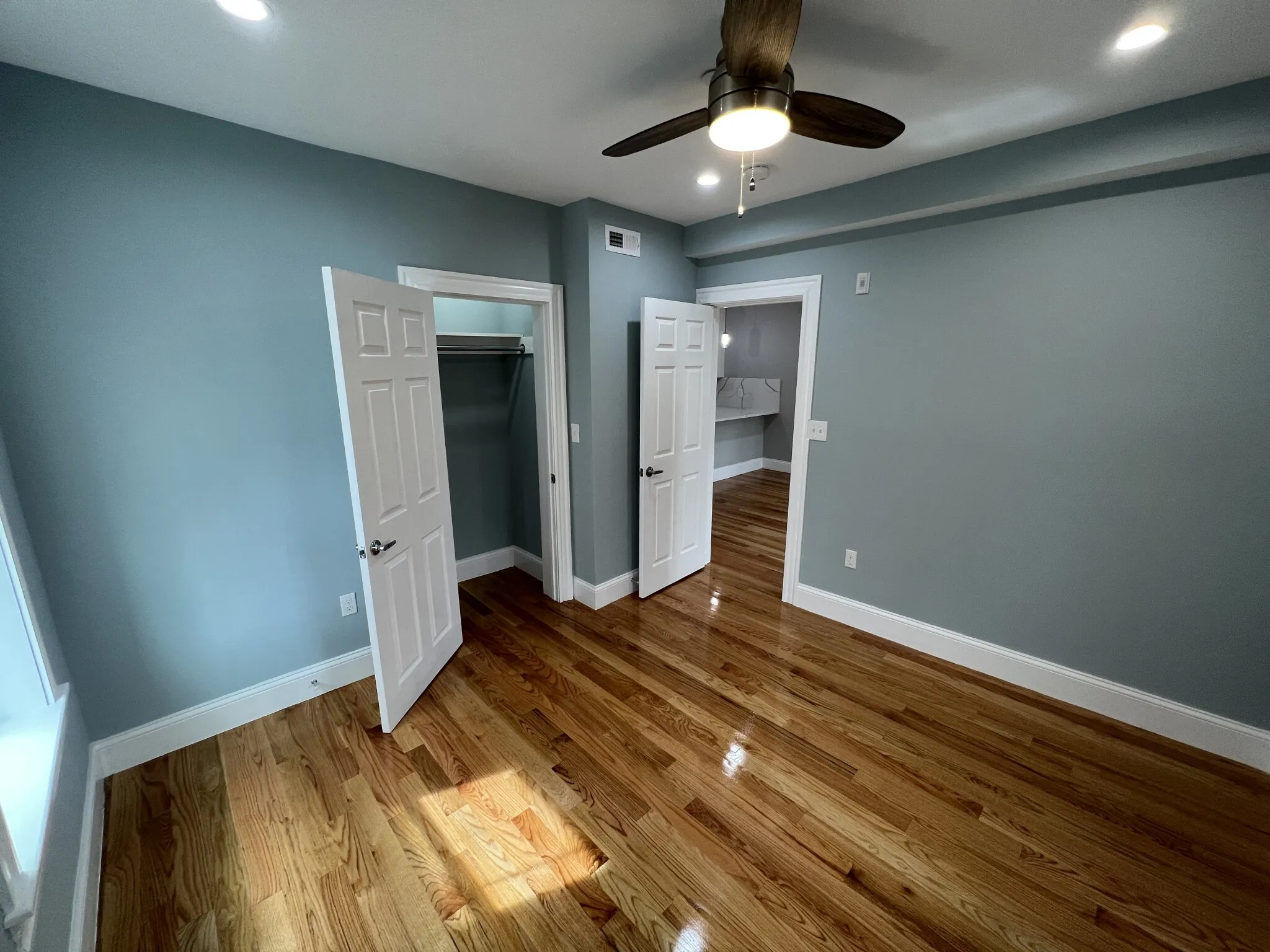 4 bed, 2 bath apartment for rent at 15 Harold St Unit 2, Ward Two — photo 23 of 30