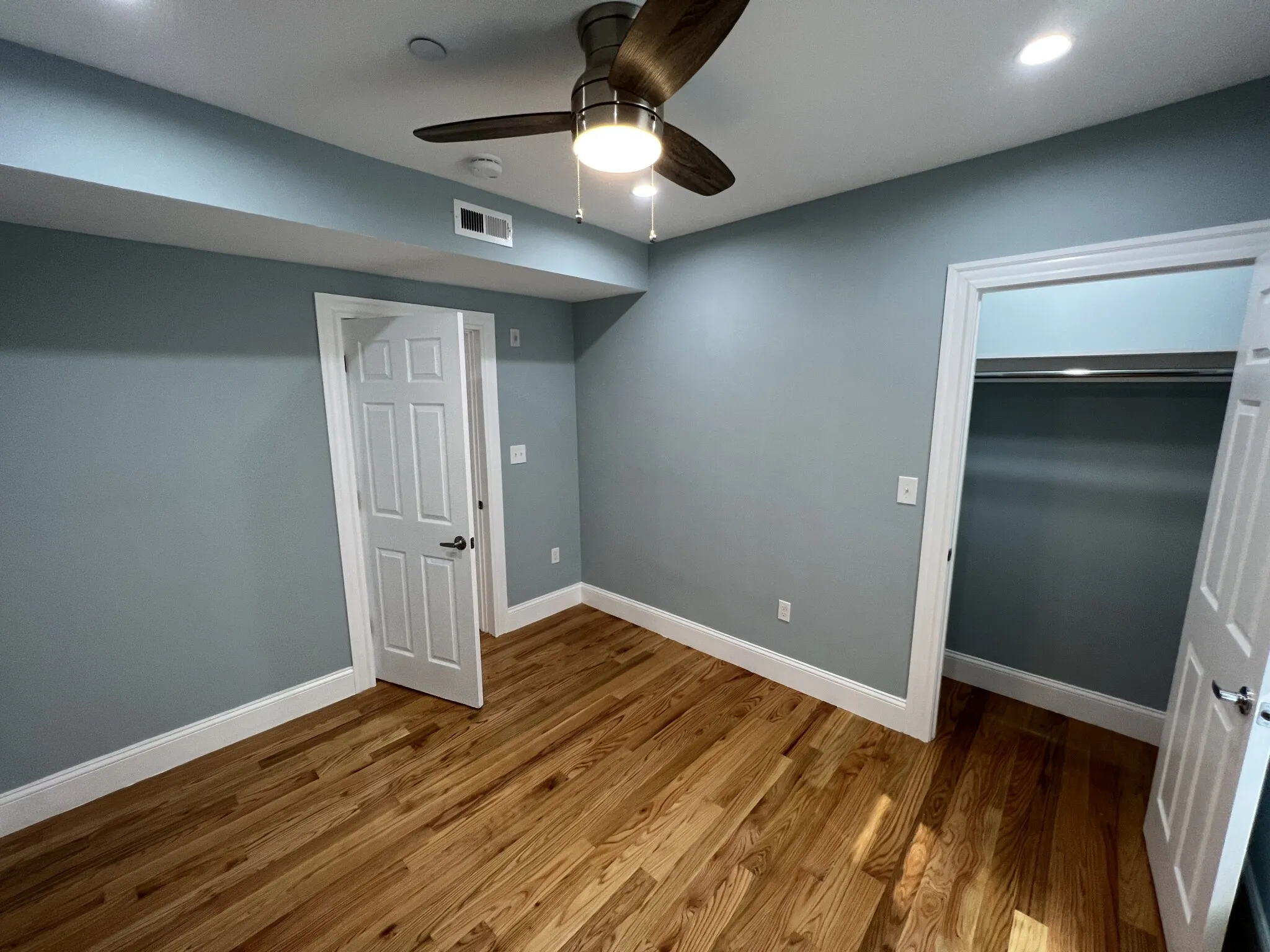 4 bed, 2 bath apartment for rent at 15 Harold St Unit 2, Ward Two — photo 20 of 30