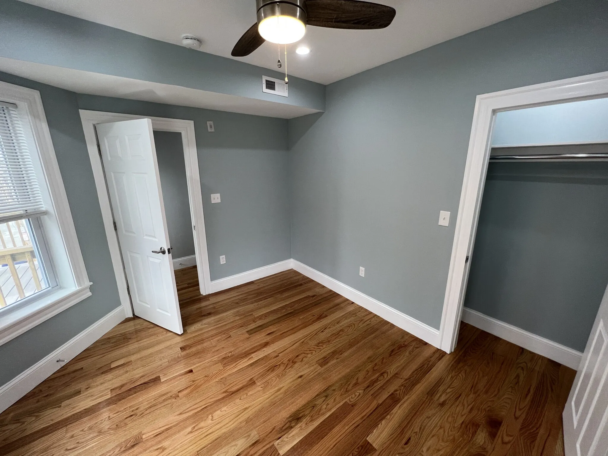 4 bed, 2 bath apartment for rent at 15 Harold St Unit 2, Ward Two — photo 12 of 30