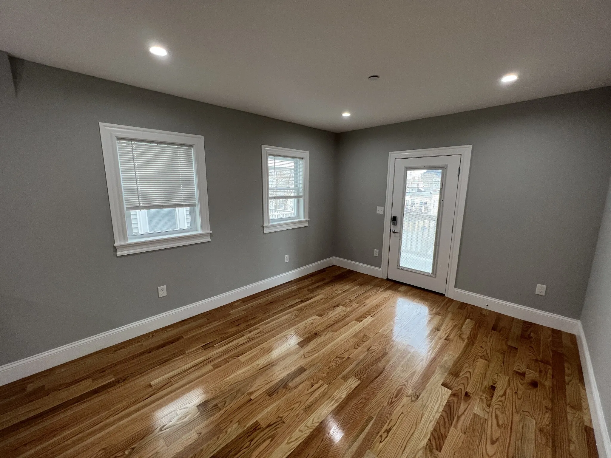 4 bed, 2 bath apartment for rent at 15 Harold St Unit 2, Ward Two — photo 9 of 30