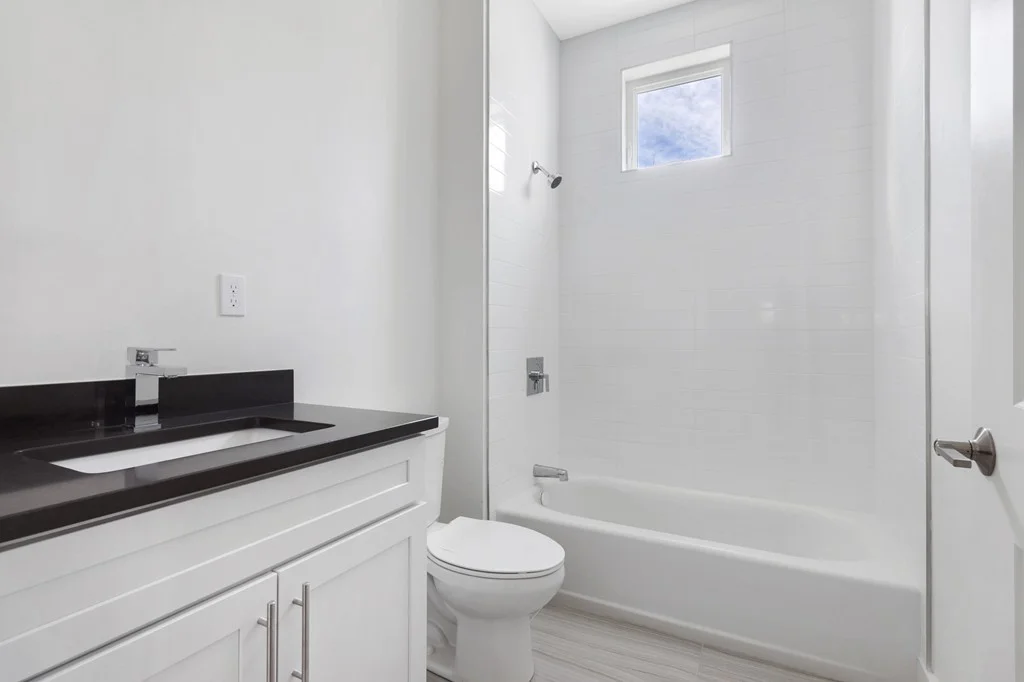2 bed, 2 bath apartment for rent at 15 Harris St Unit 1, Baldwin — photo 6 of 7