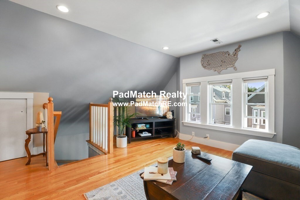 2 bed, 1 bath apartment for rent at 15 Harvest St Unit 3, Dorchester — photo 2 of 18