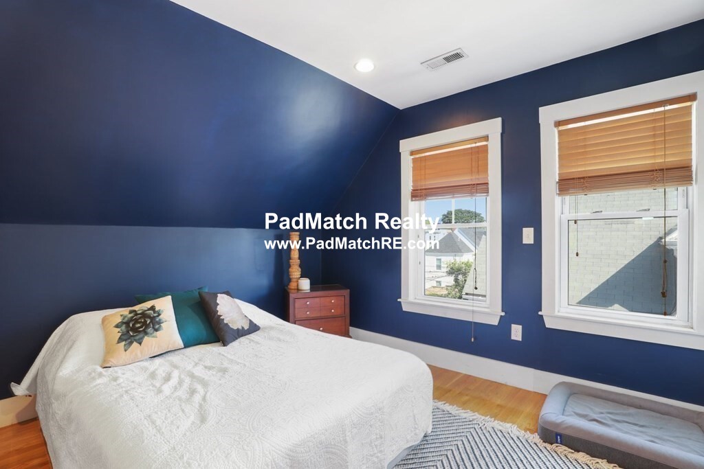 2 bed, 1 bath apartment for rent at 15 Harvest St Unit 3, Dorchester — photo 9 of 18