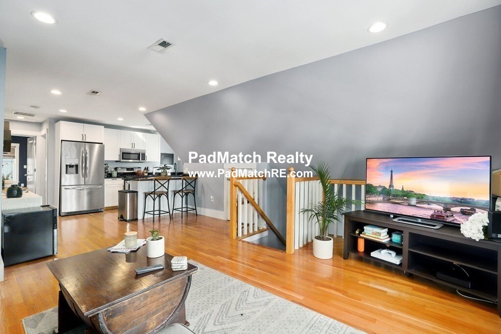 2 bed, 1 bath apartment for rent at 15 Harvest St Unit 3, Dorchester — photo 4 of 18