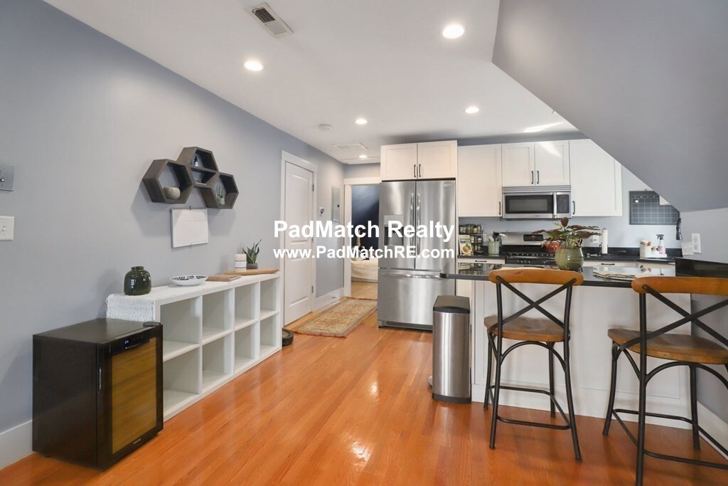 2 bed, 1 bath apartment for rent at 15 Harvest St Unit 3, Dorchester — photo 6 of 18