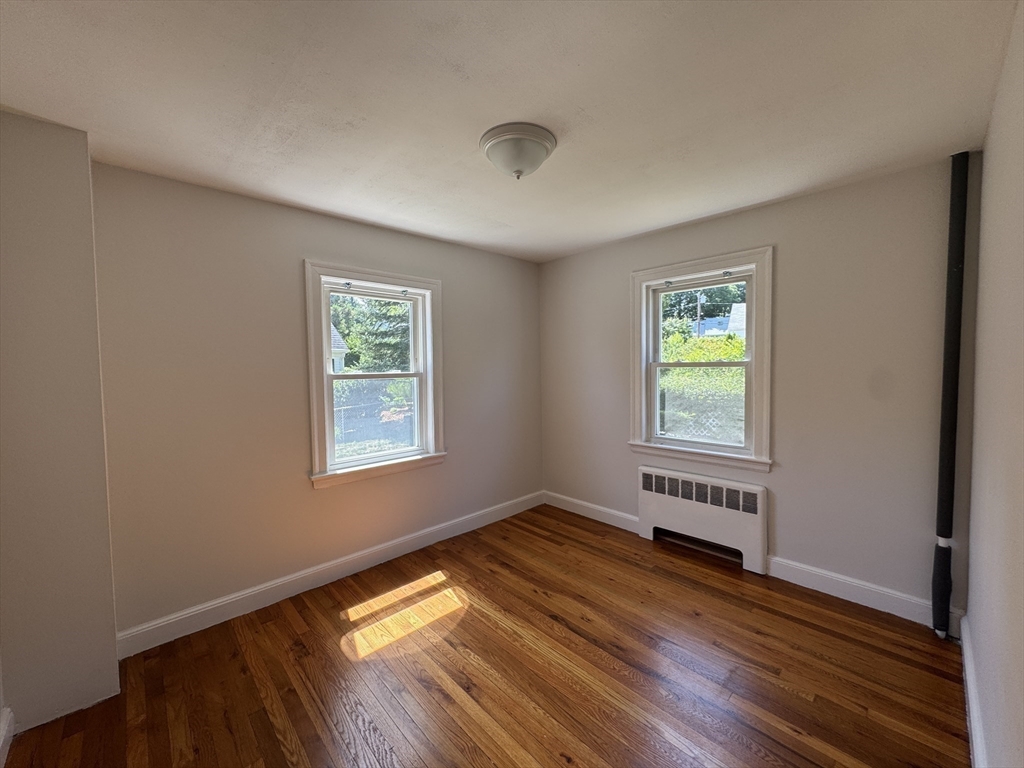 2 bed, 1 bath apartment for rent at 15 Hatfield Rd Unit 15, West Newton — photo 6 of 11