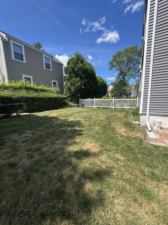2 bed, 1 bath apartment for rent at 15 Hatfield Rd Unit 15, West Newton — photo 10 of 11