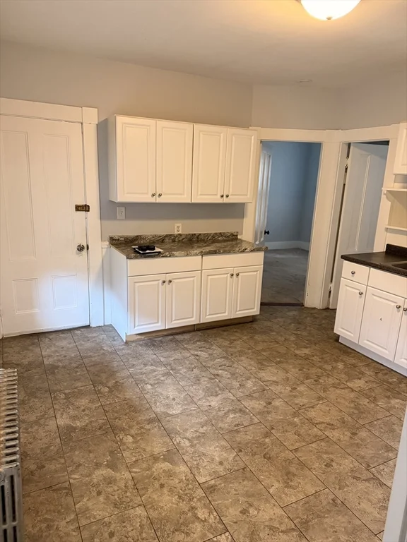3 bed, 1 bath apartment for rent at 15 Hayden St Unit 1, Marlborough — photo 10 of 19