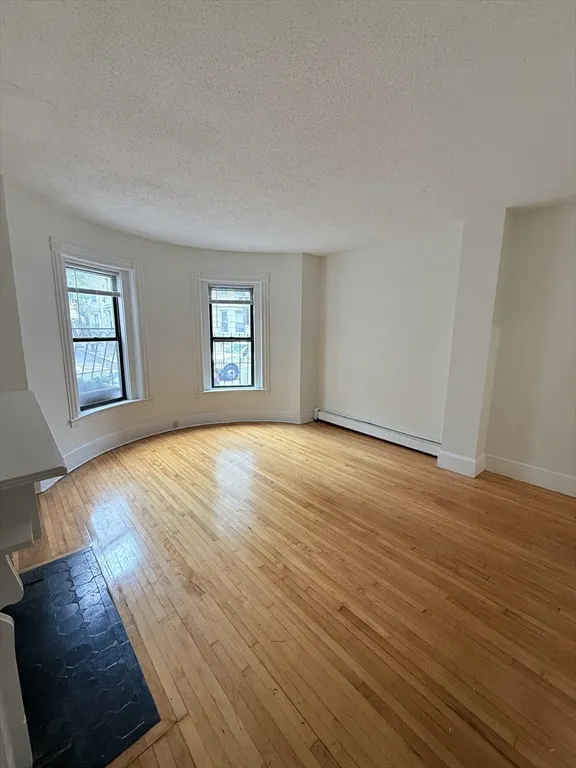 2 bed, 1 bath apartment for rent at 15 Hemenway St Unit 1, Fenway — photo 4 of 14