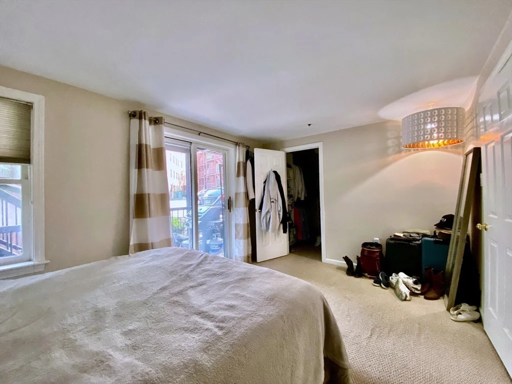 1 bed, 1 bath apartment for rent at 15 Henley Unit B, Charlestown — photo 6 of 7