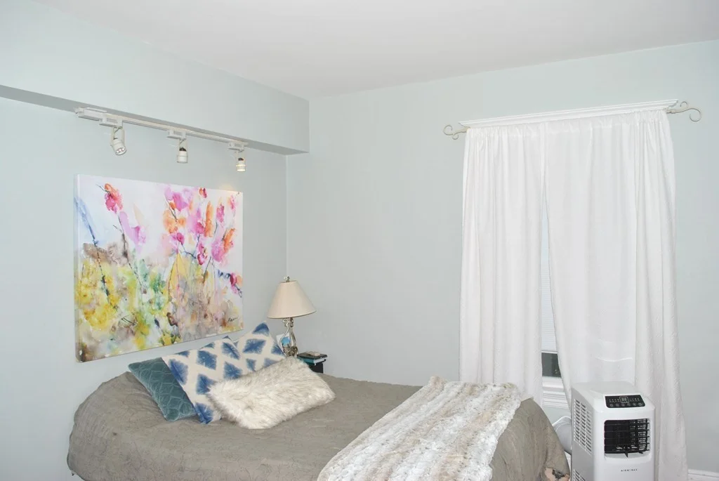 2 bed, 1 bath apartment for rent at 15 Henshaw St Unit 2, Brighton — photo 4 of 8
