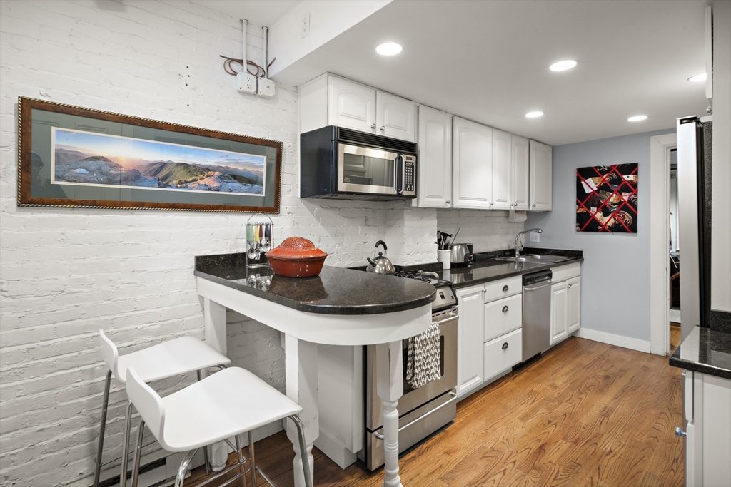 2 bed, 2 bath apartment for rent at 15 Hereford St Unit 1, Back Bay — photo 11 of 18