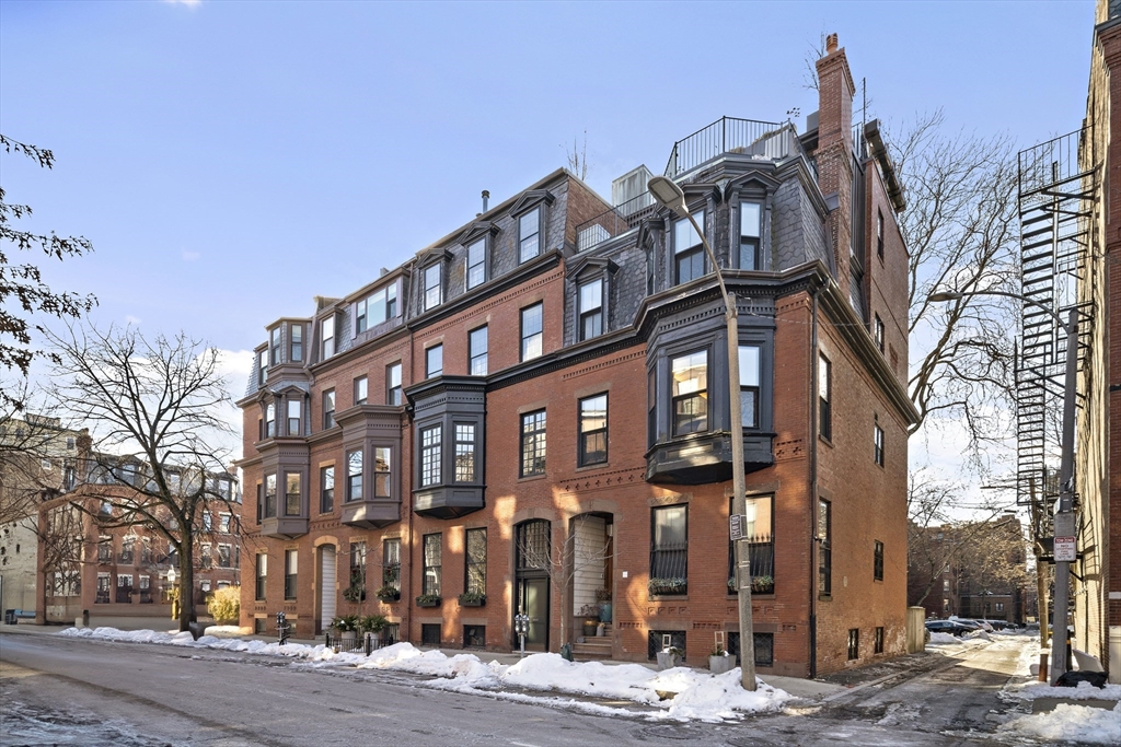 2 bed, 2 bath apartment for rent at 15 Hereford St Unit 1, Back Bay — photo 18 of 18