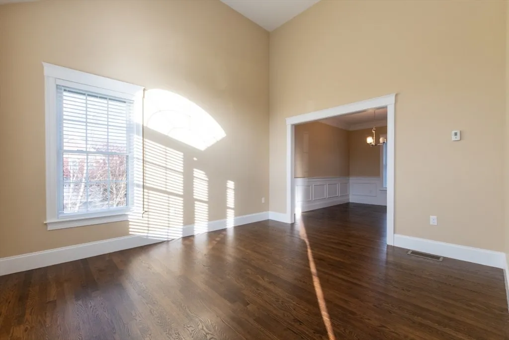 4 bed, 2 bath apartment for rent at 15 Hialeah Ln, Framingham — photo 9 of 42