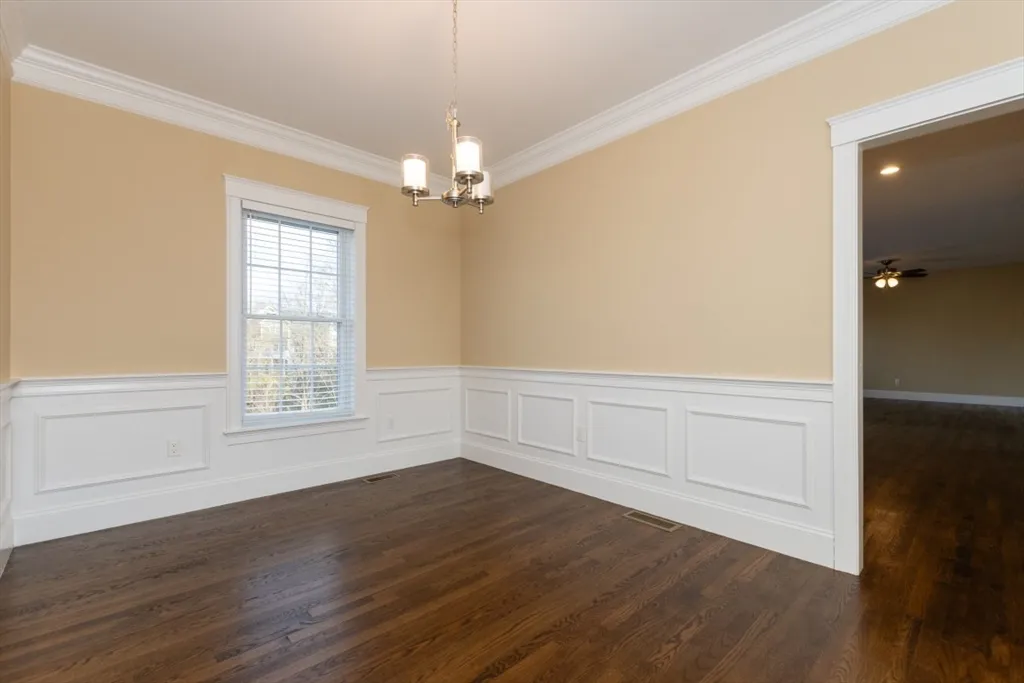 4 bed, 2 bath apartment for rent at 15 Hialeah Ln, Framingham — photo 13 of 42