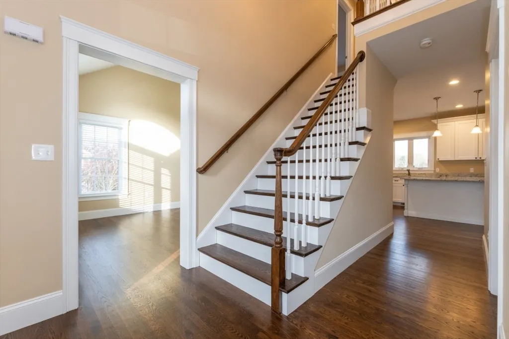 4 bed, 2 bath apartment for rent at 15 Hialeah Ln, Framingham — photo 7 of 42
