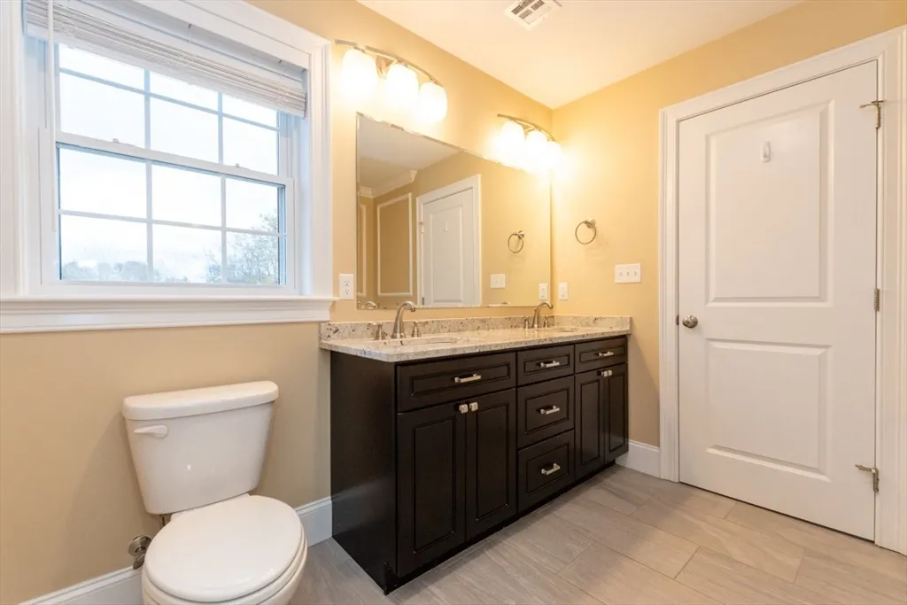 4 bed, 2 bath apartment for rent at 15 Hialeah Ln, Framingham — photo 32 of 42