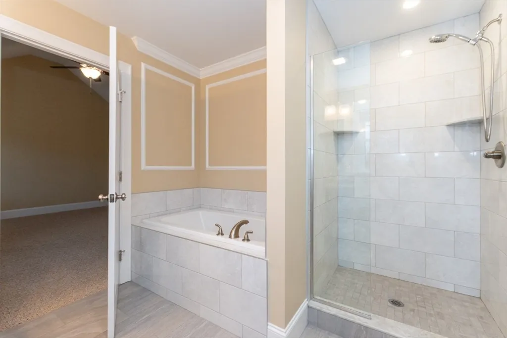 4 bed, 2 bath apartment for rent at 15 Hialeah Ln, Framingham — photo 33 of 42