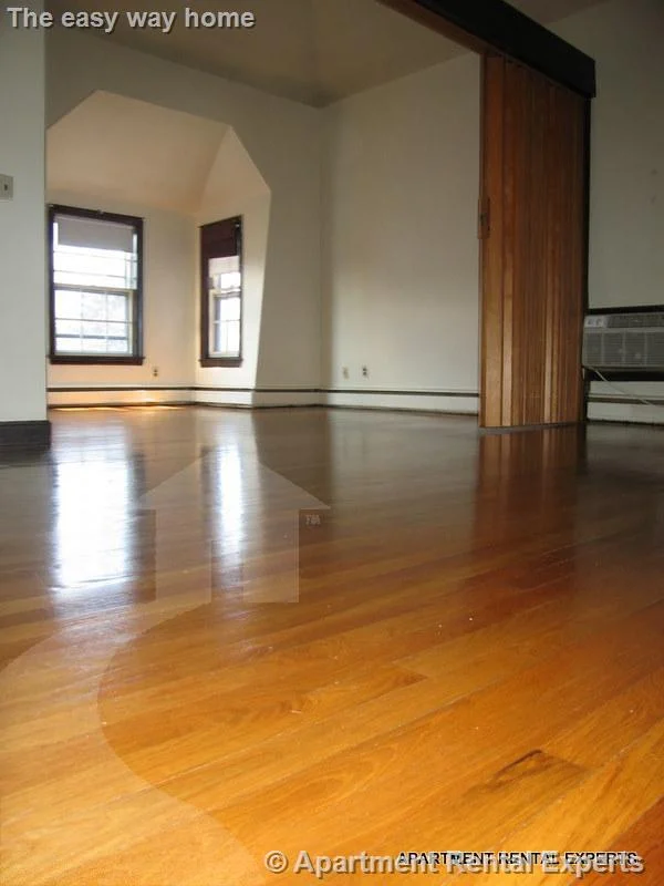 1 bed, 1 bath apartment for rent at 15 Highland Ave Unit 3, Prospect Hill — photo 4 of 12
