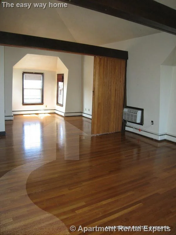 1 bed, 1 bath apartment for rent at 15 Highland Ave Unit 3, Prospect Hill — photo 1 of 12