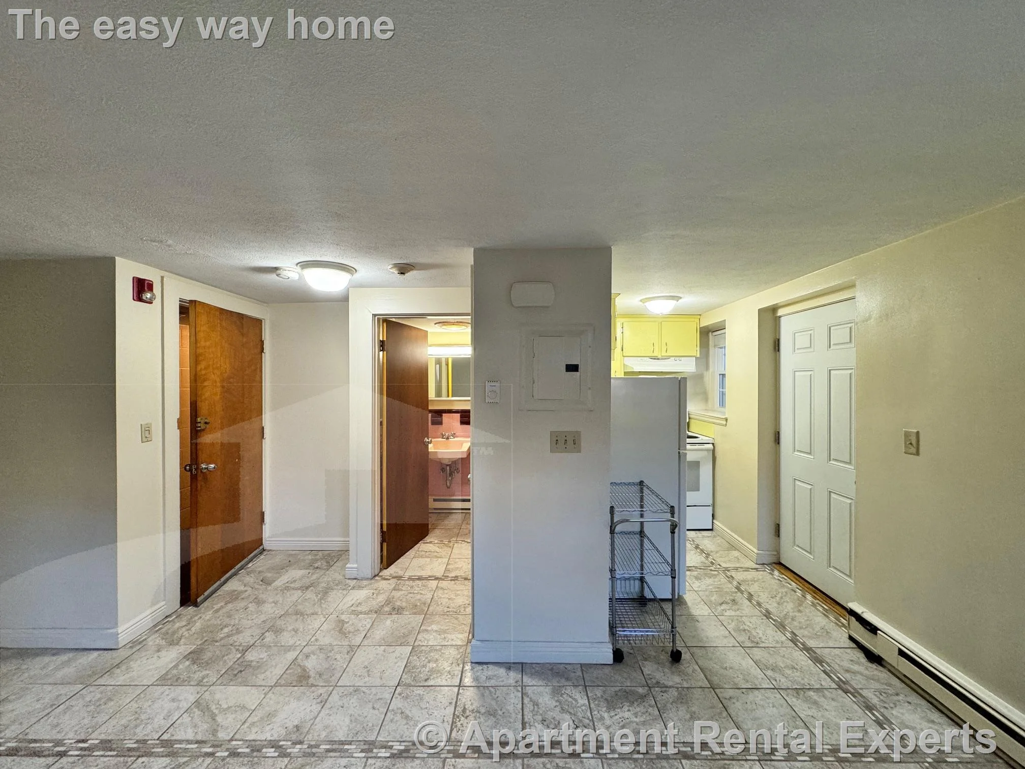 Studio bed, 1 bath apartment for rent at 15 Highland Ave Unit G-C, Prospect Hill — photo 2 of 8