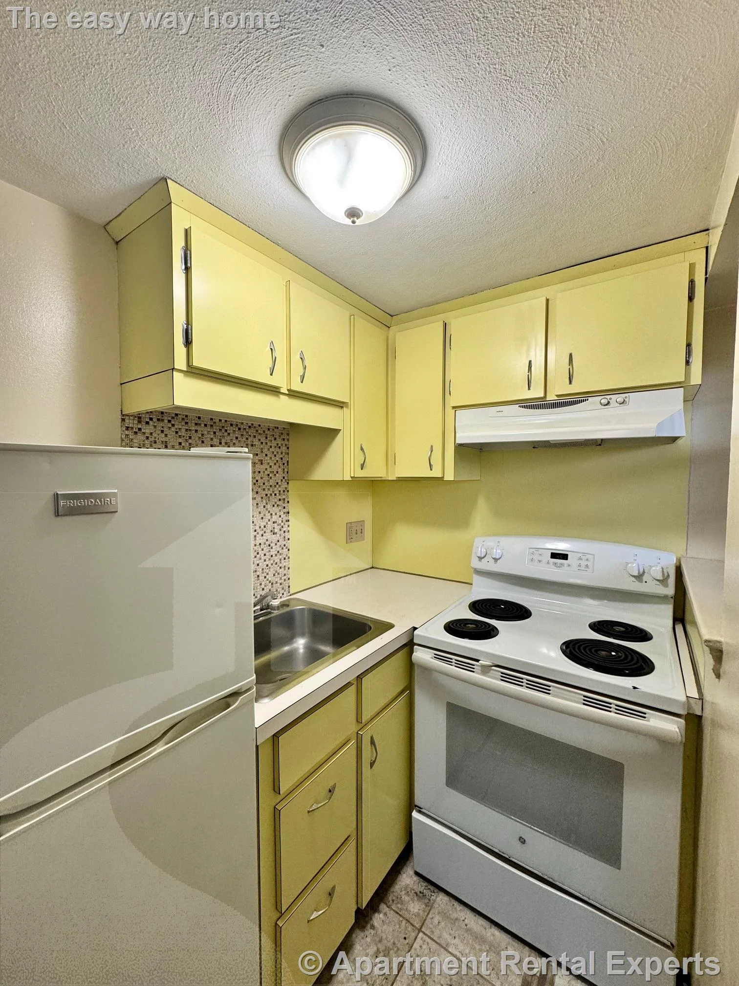 Studio bed, 1 bath apartment for rent at 15 Highland Ave Unit G-C, Prospect Hill — photo 3 of 8