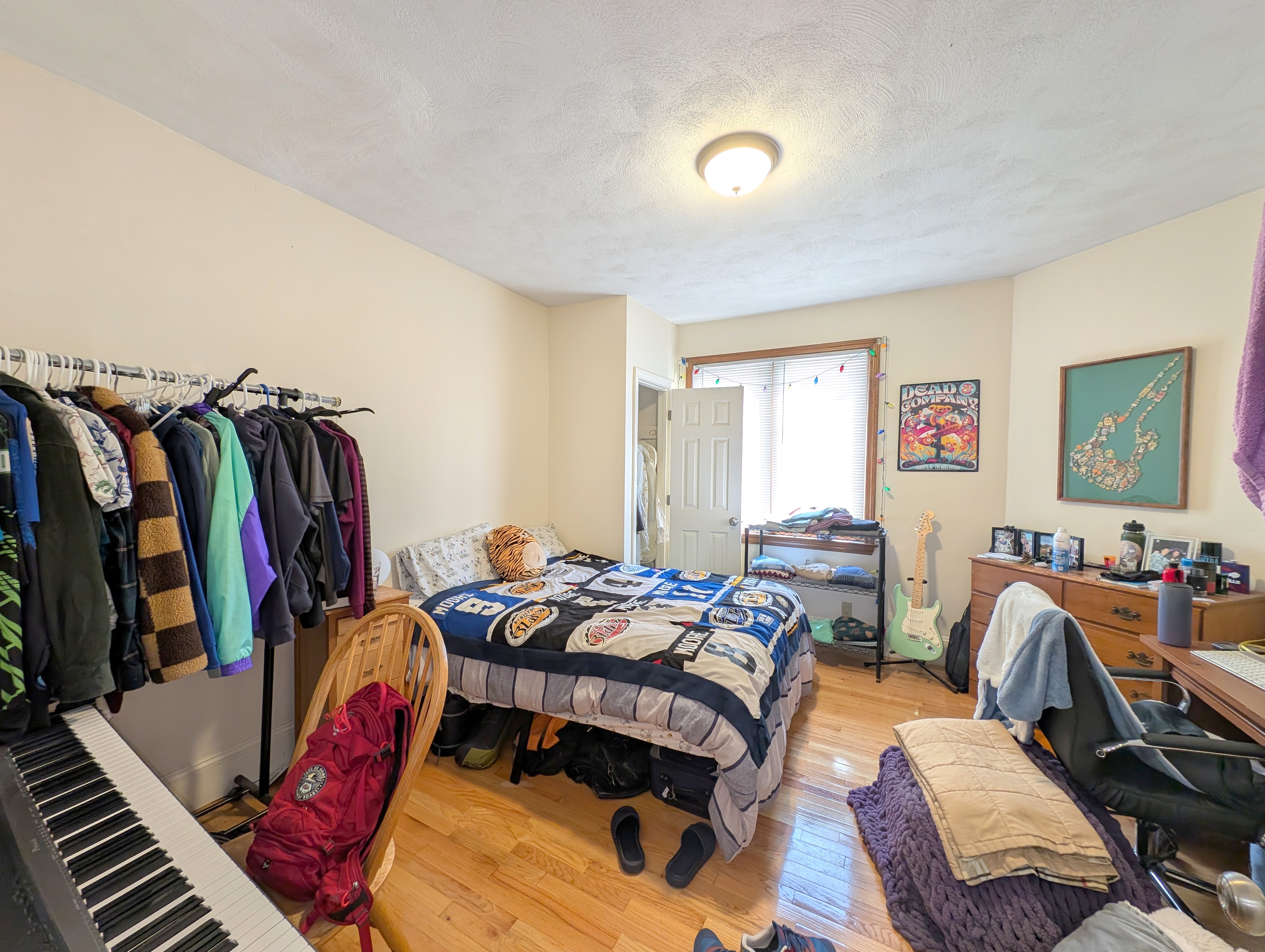 3.5 bed, 2 bath apartment for rent at 15 Hill St Unit 1, West Somerville — photo 13 of 21